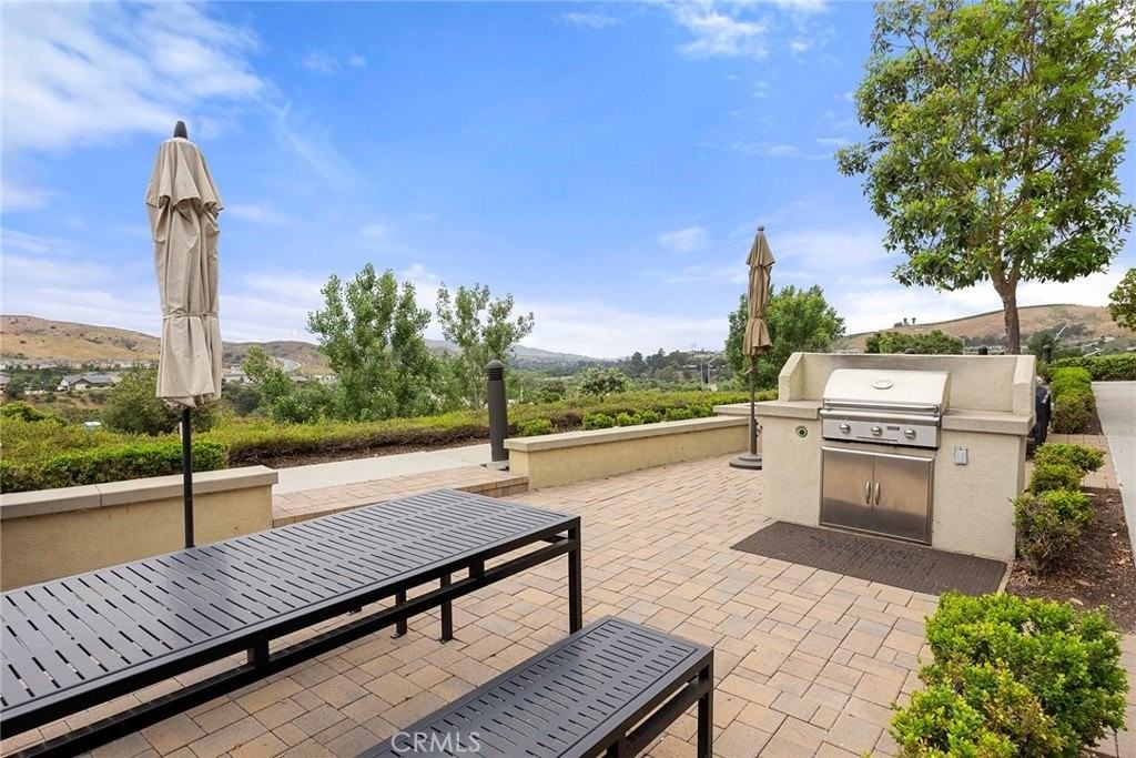 6 Alzada St - Photo 2 of 32