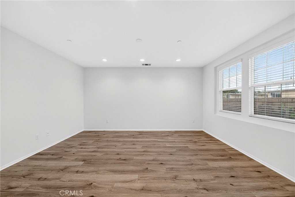 1220 W La Habra Blvd #605 - Photo 7 of 41