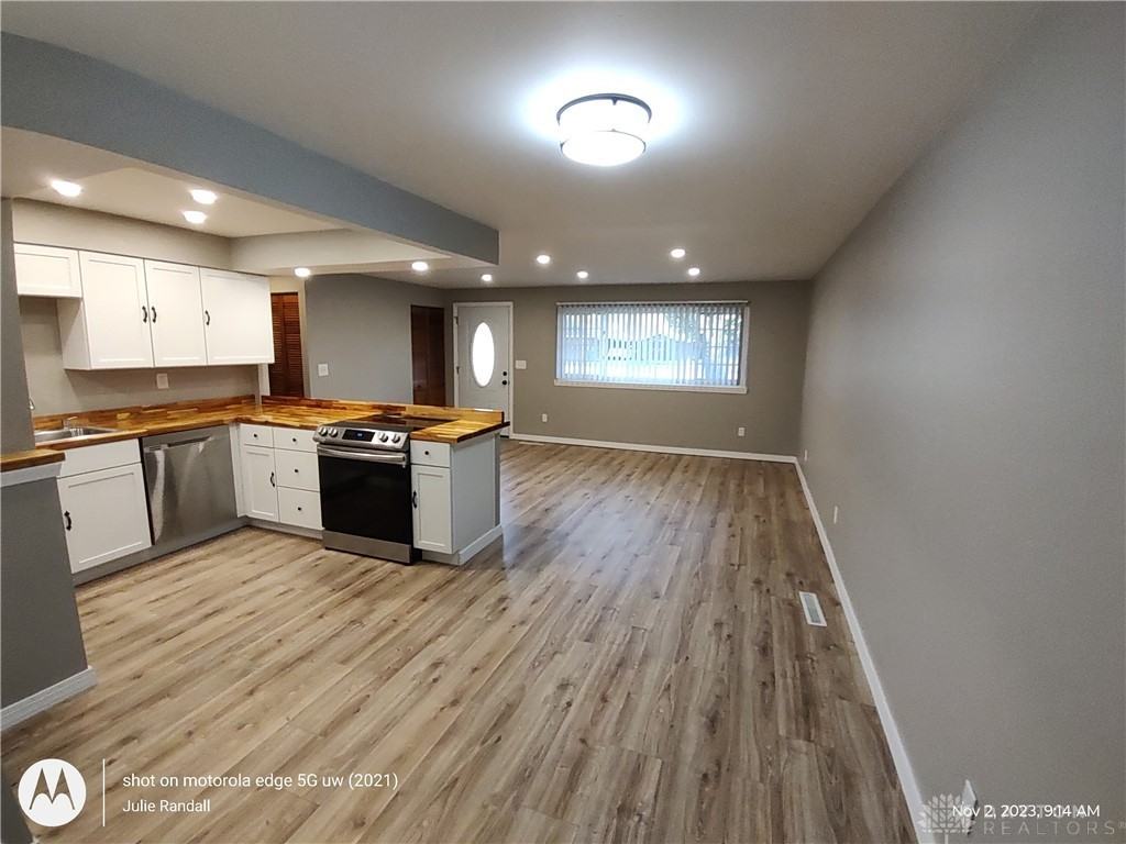 5206 Powell Rd - Photo 6 of 30