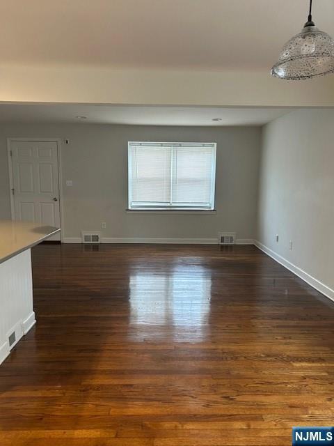 229 Livingston Ave - Photo 2 of 14