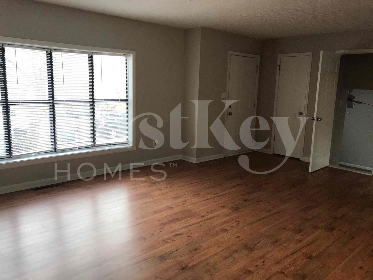 1006 Hicksmil Ct Sw - Photo 2 of 25