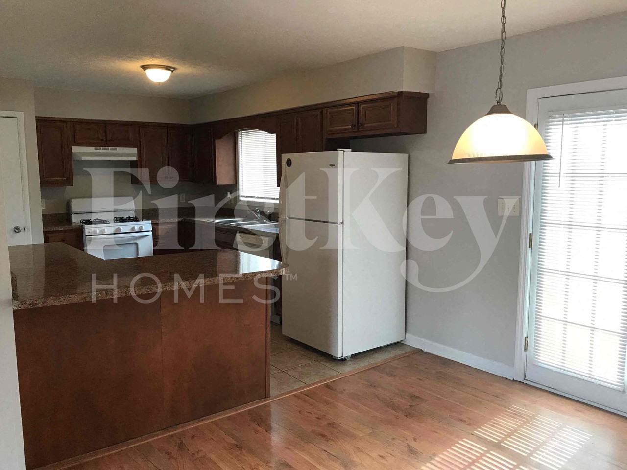 1006 Hicksmil Ct Sw - Photo 7 of 25