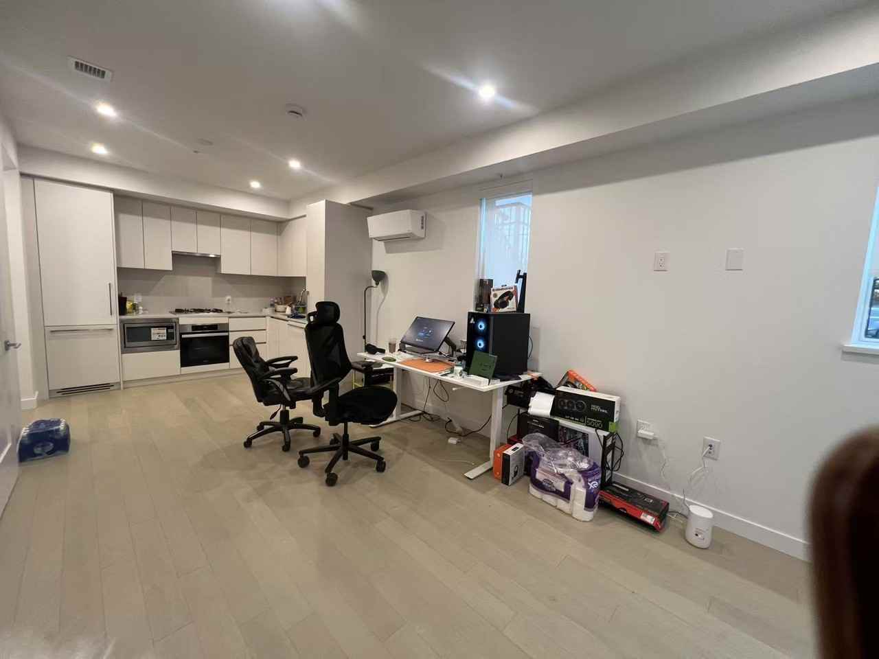 809 W 33rd Ave - Photo 5 of 6