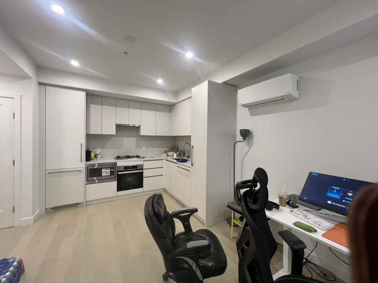 809 W 33rd Ave - Photo 3 of 6