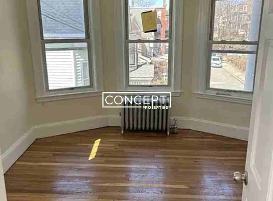 13A Greene St #1B - Photo 3 of 4