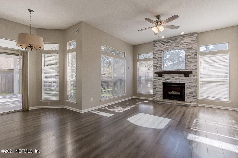 5332 Knightsgate Ct - Photo 2 of 44