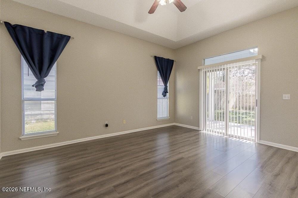 5332 Knightsgate Ct - Photo 4 of 44