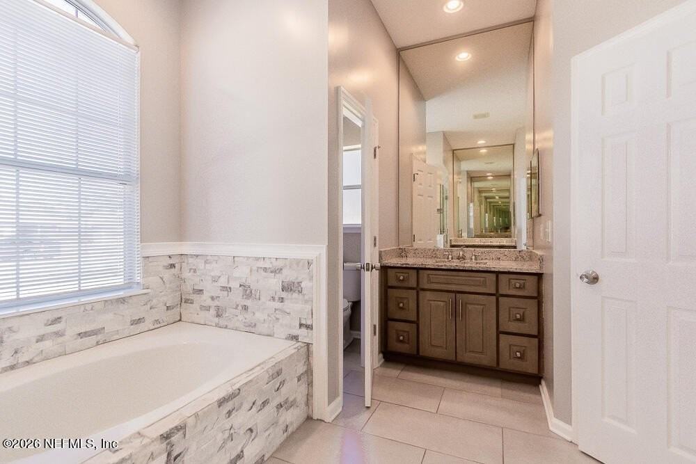 5332 Knightsgate Ct - Photo 5 of 44