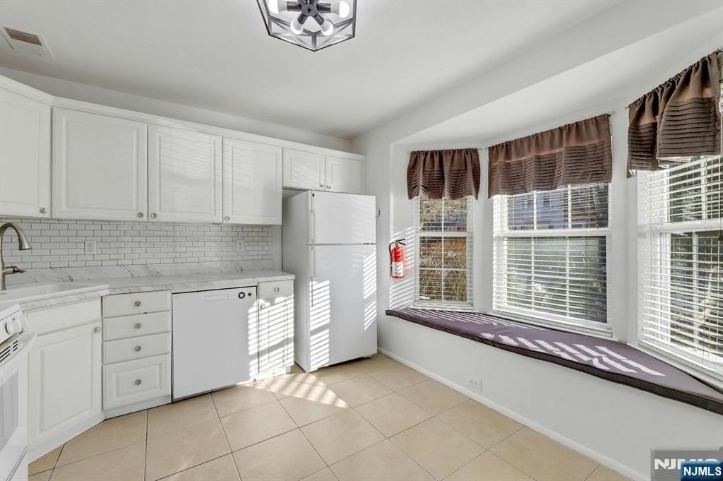 2198 Kent Ct - Photo 5 of 33