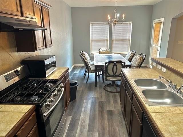 11515 Wellington Ln - Photo 4 of 10