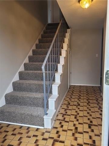 312 W Esplanade Ave - Photo 7 of 18