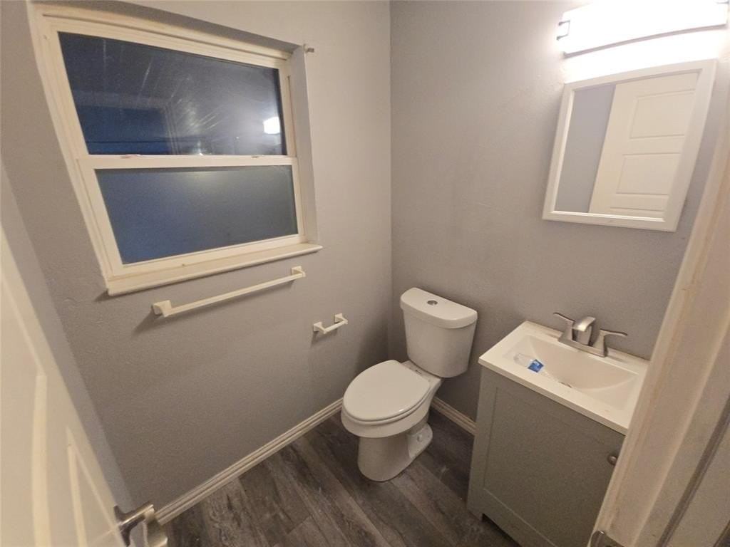 1818 E Lovers Ln - Photo 4 of 14