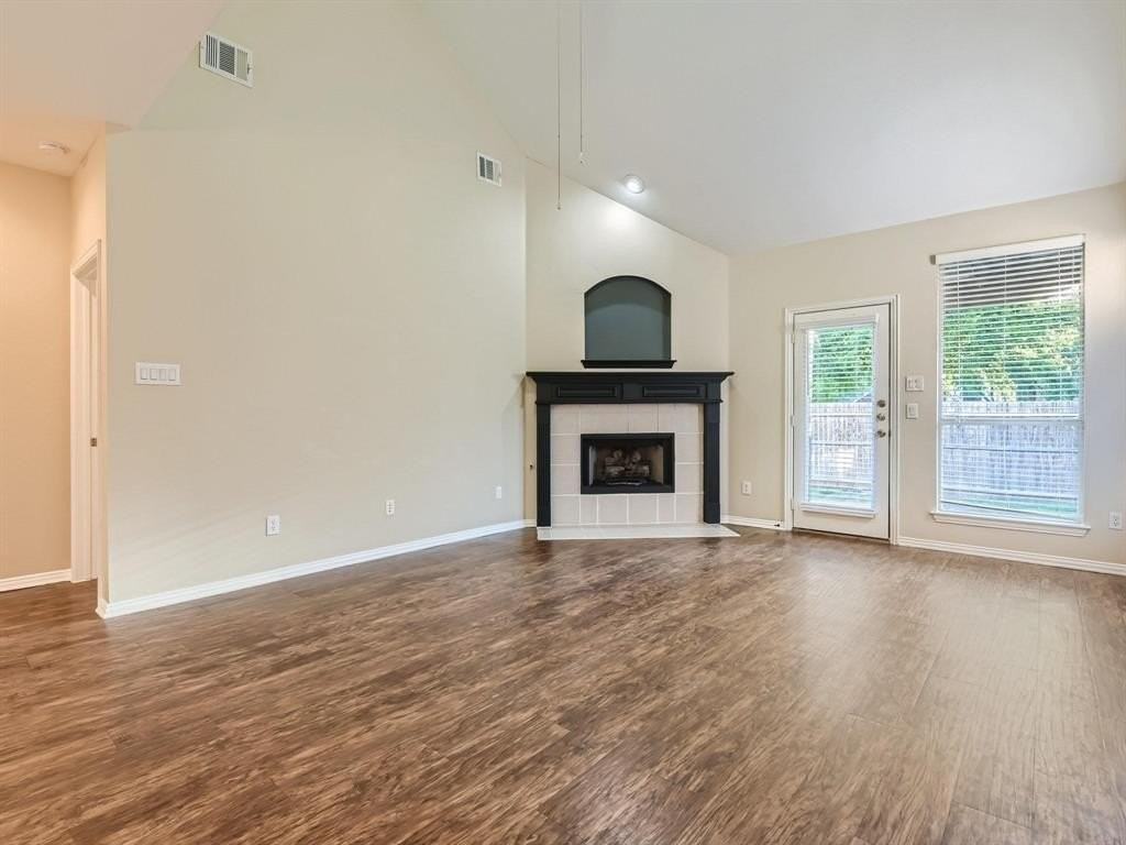 5301 Lily Dr - Photo 6 of 28