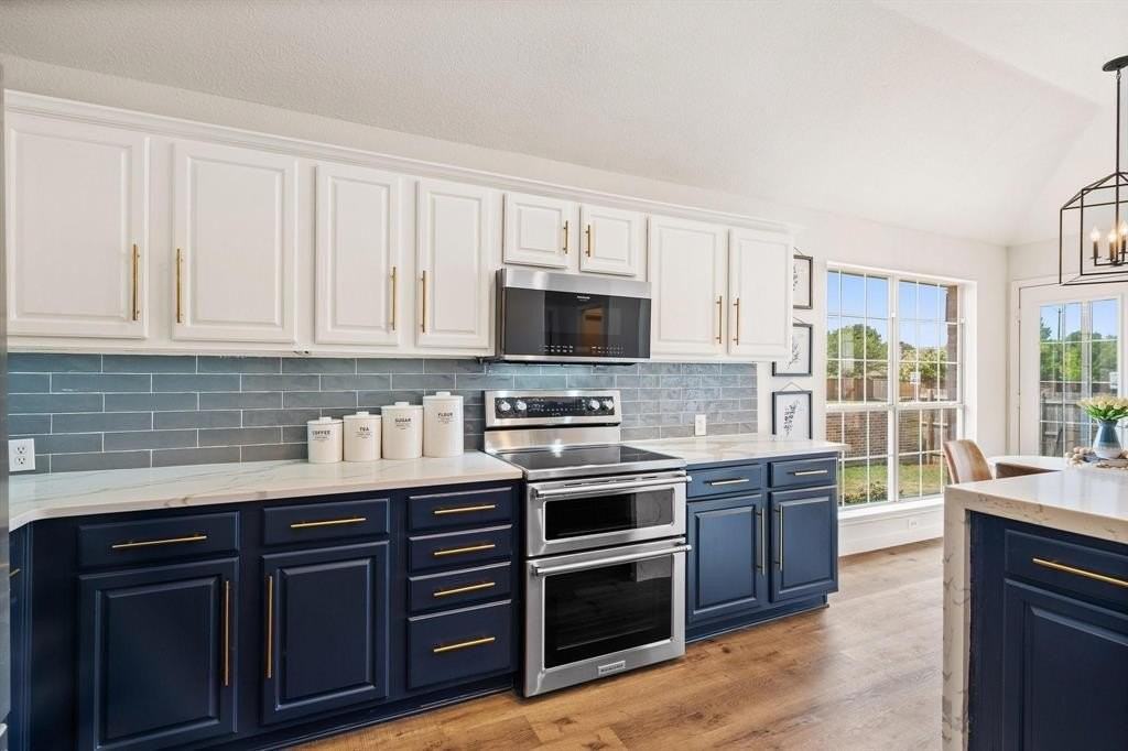 7301 Beckington Dr - Photo 7 of 30