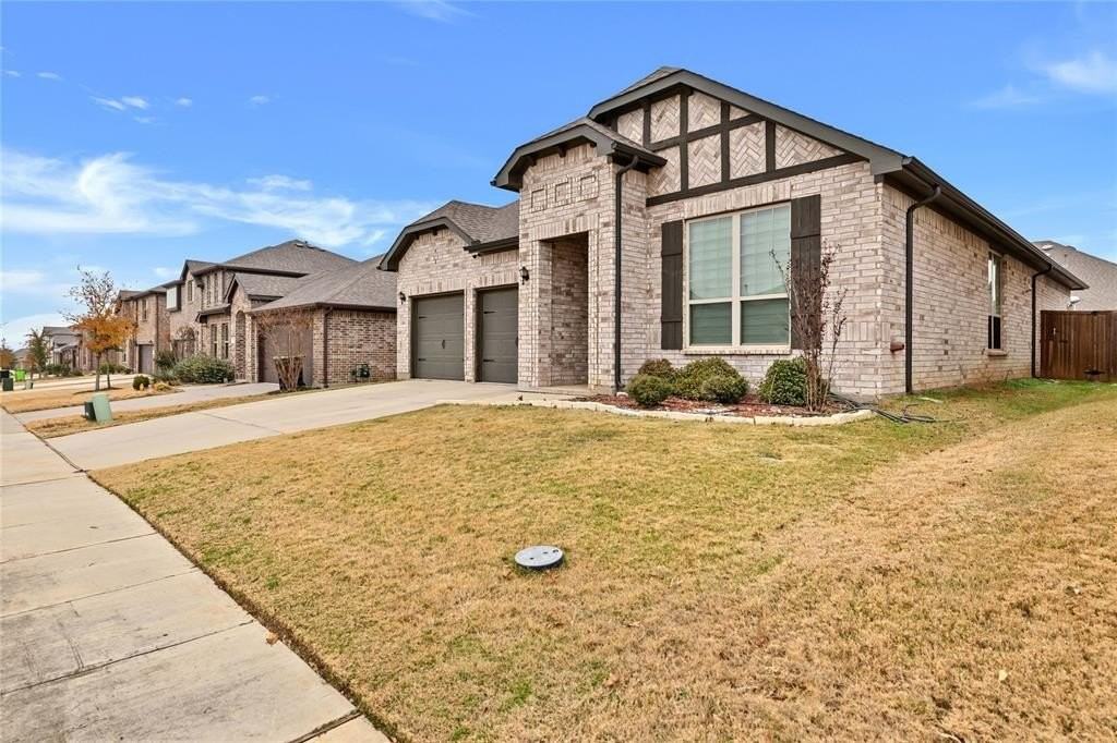 1301 Morning Ridge Trl - Photo 2 of 27