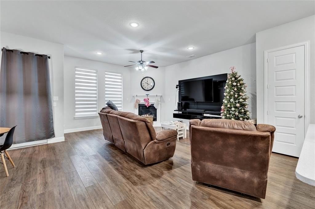 1301 Morning Ridge Trl - Photo 6 of 27