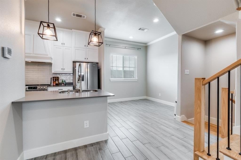 2247 Dorian Pl - Photo 7 of 12