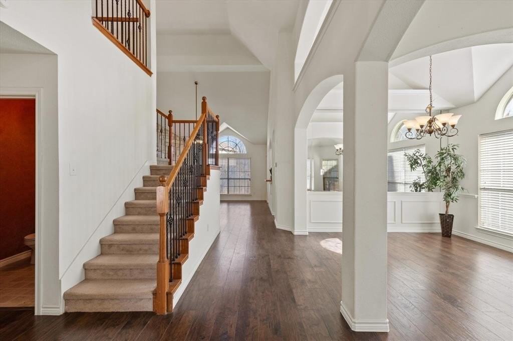 11712 Pheasant Creek Dr - Photo 3 of 38