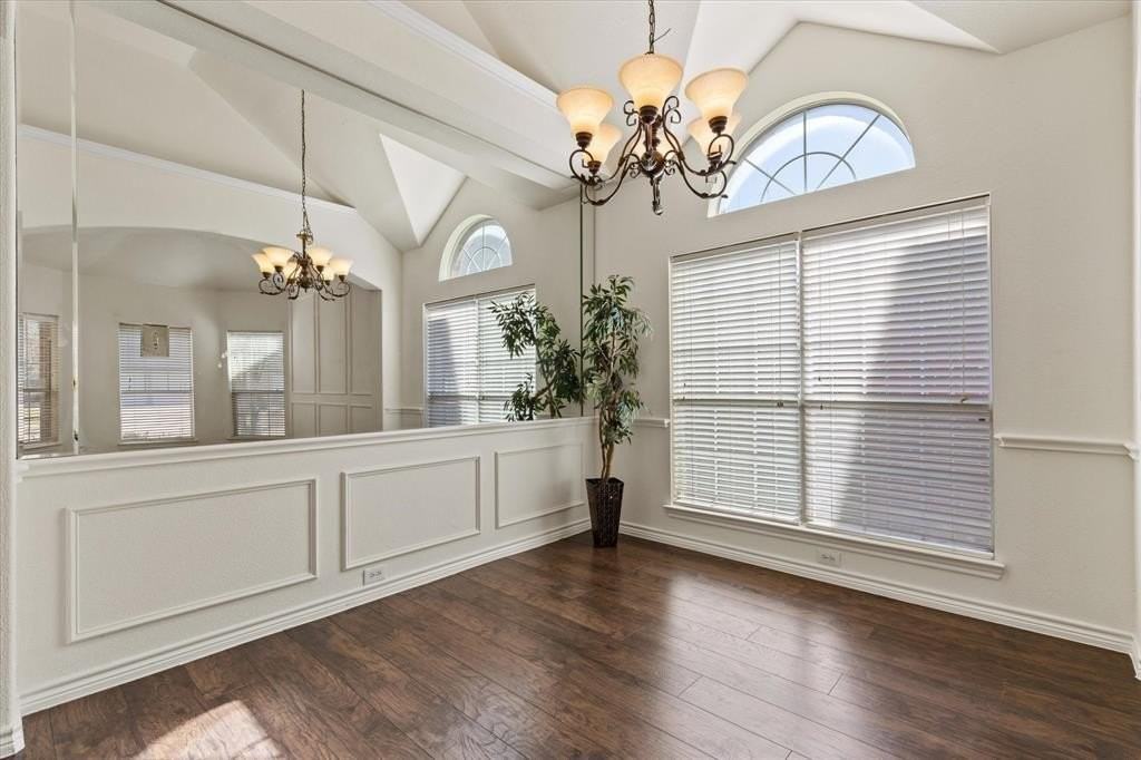 11712 Pheasant Creek Dr - Photo 5 of 38