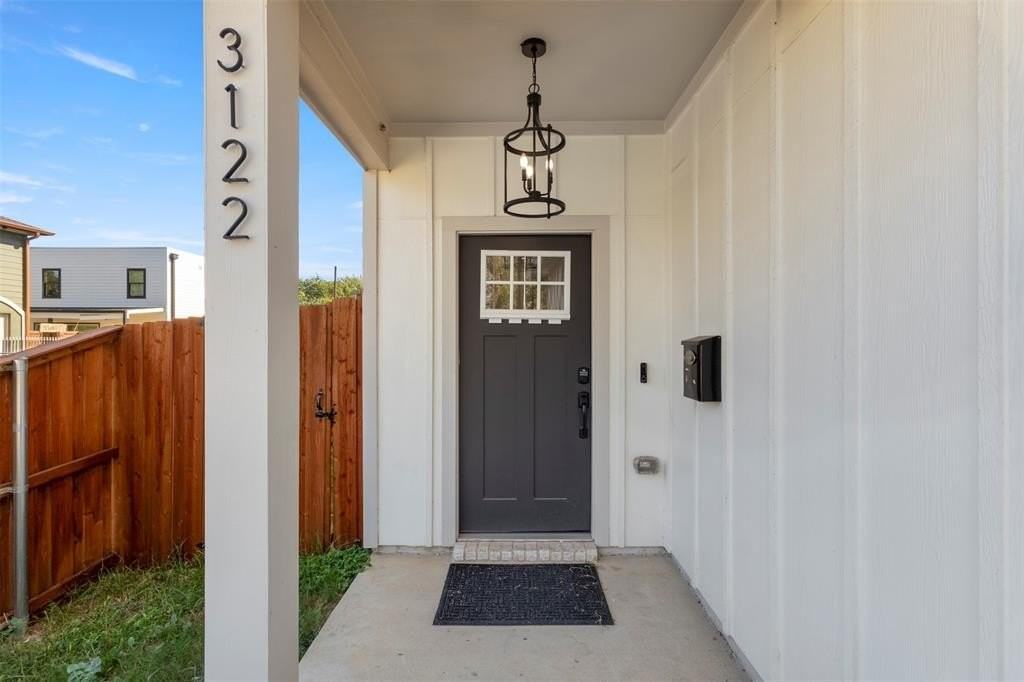 3122 Chihuahua Ave - Photo 3 of 40