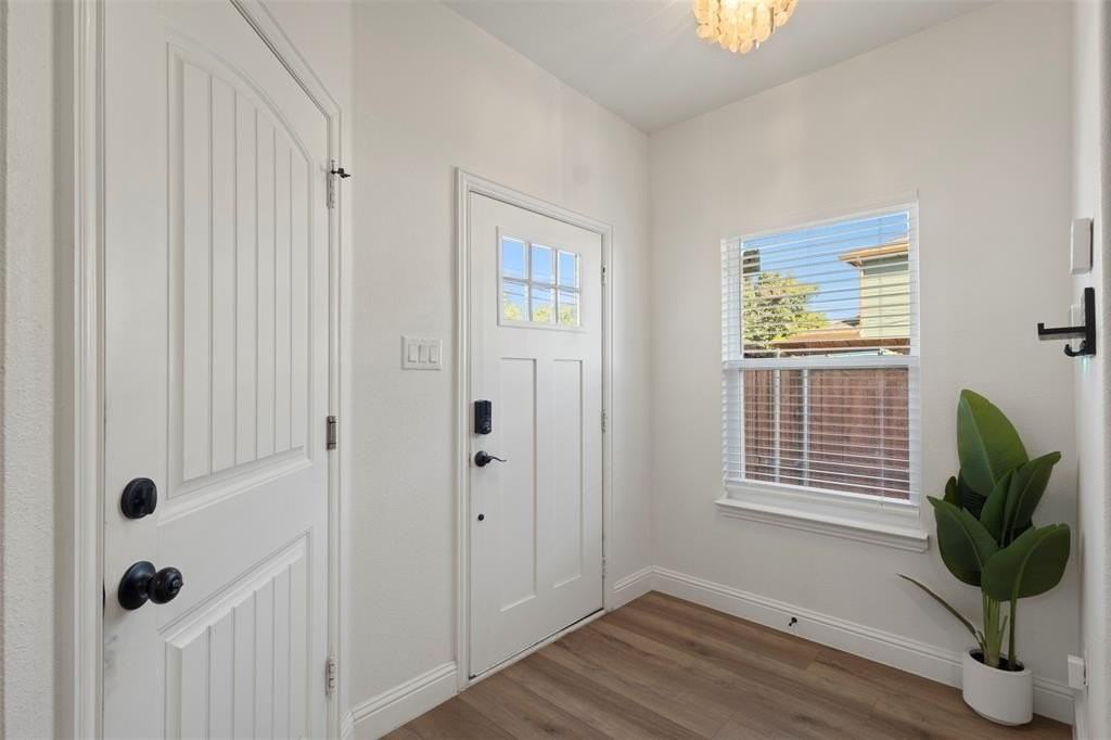 3122 Chihuahua Ave - Photo 4 of 40