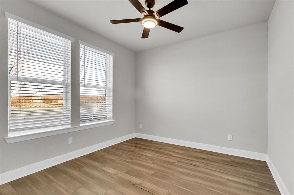 4717 Vizsla Ln - Photo 4 of 23