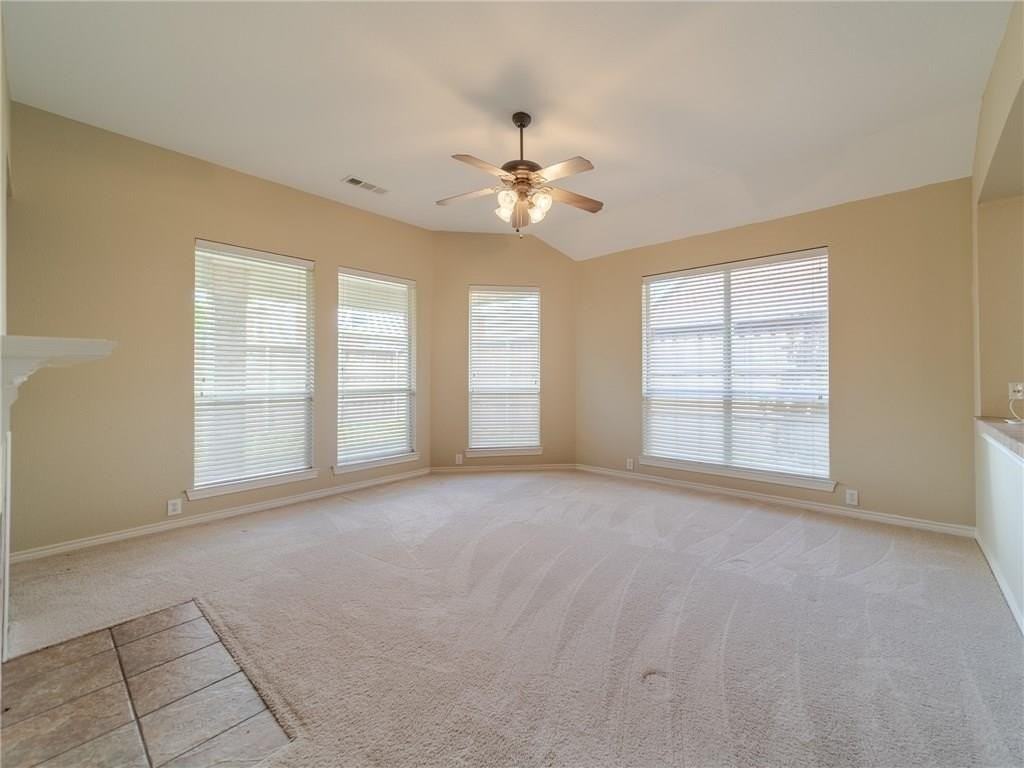 7625 Rockyridge Dr - Photo 4 of 24