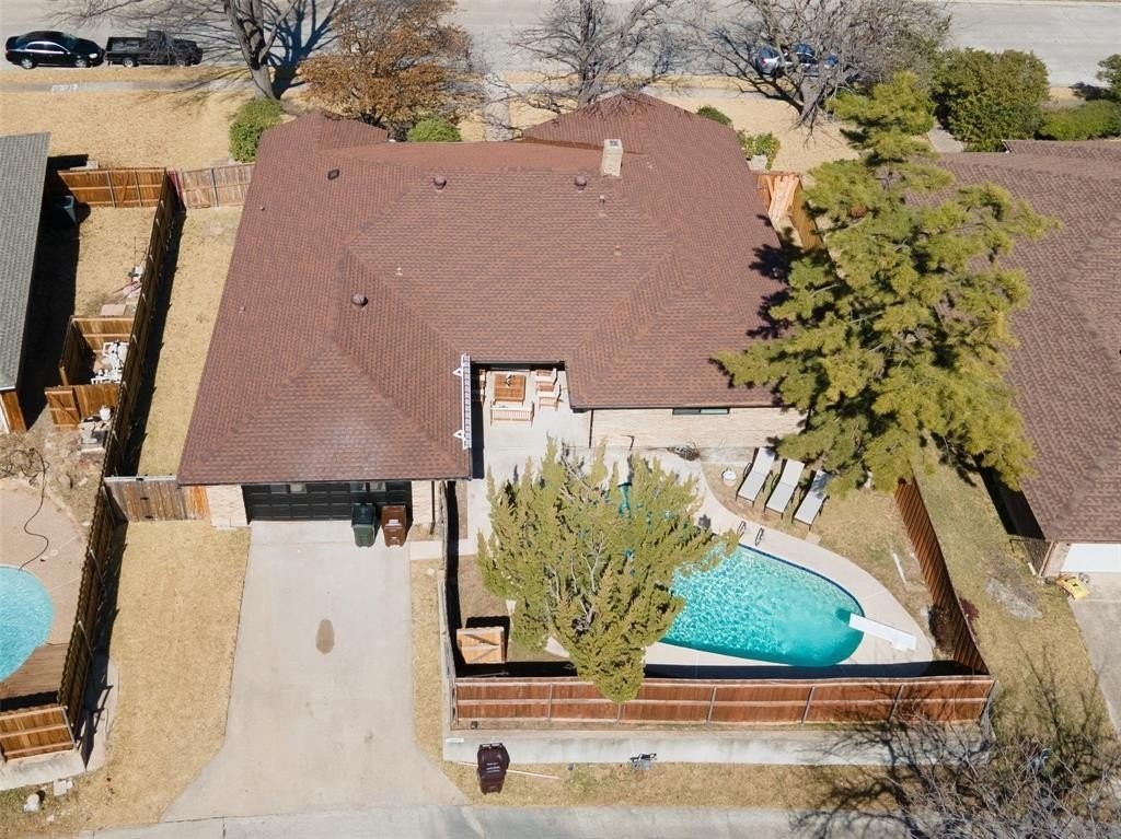 2212 Parkhaven Dr - Photo 3 of 38