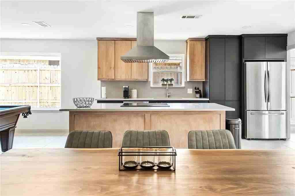 2212 Parkhaven Dr - Photo 6 of 38