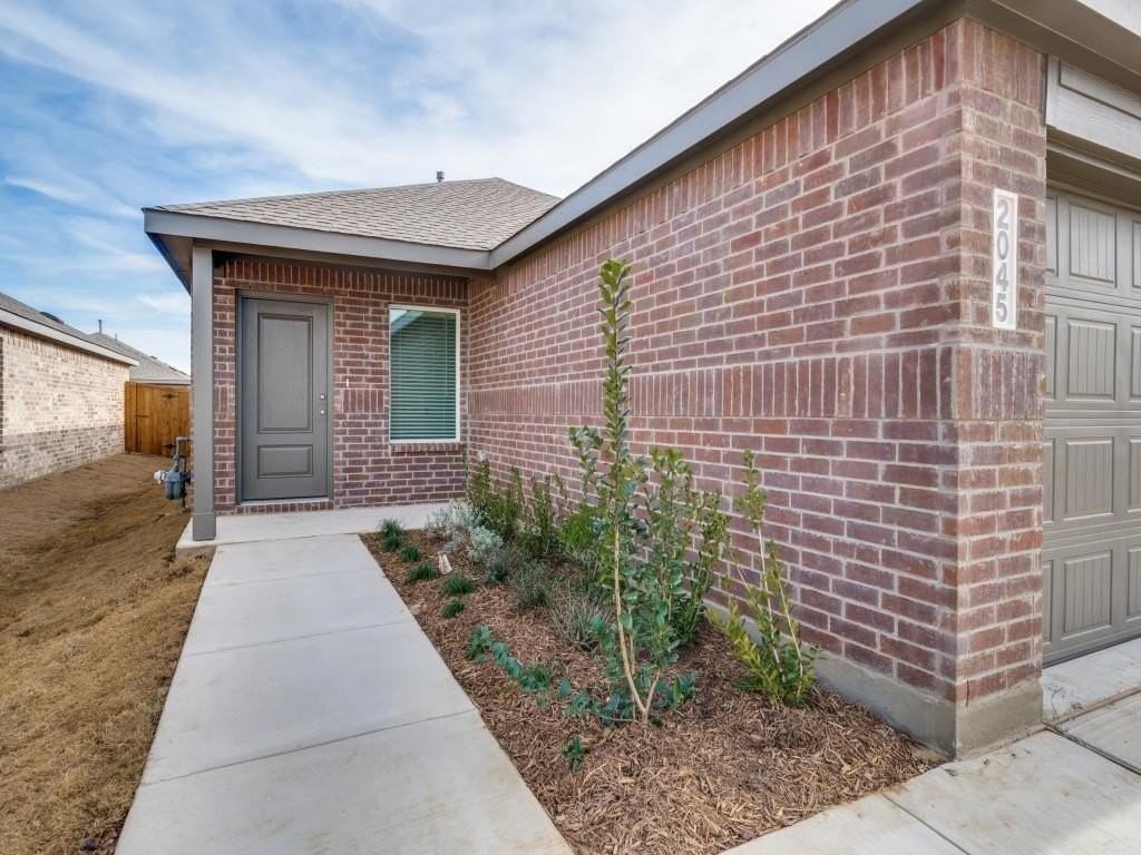 2045 Belgian Dr - Photo 3 of 25