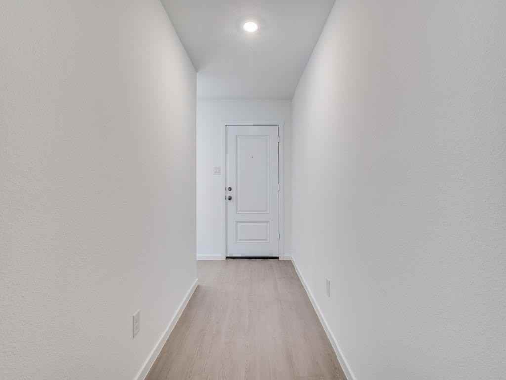 2045 Belgian Dr - Photo 4 of 25