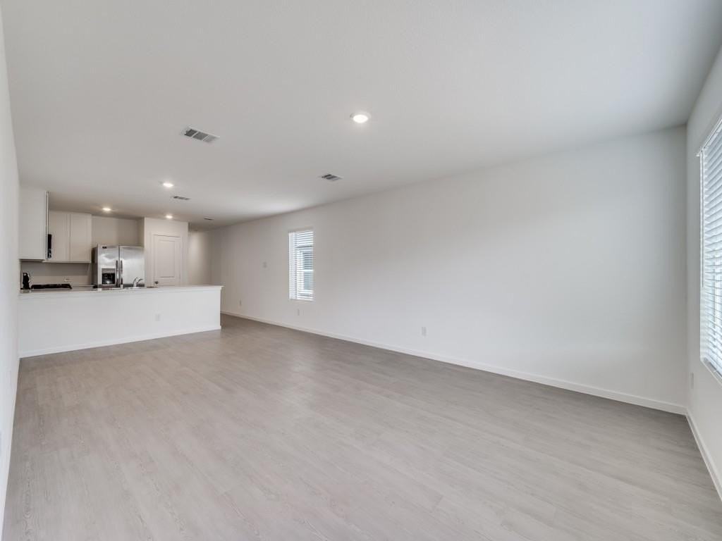 2045 Belgian Dr - Photo 7 of 25