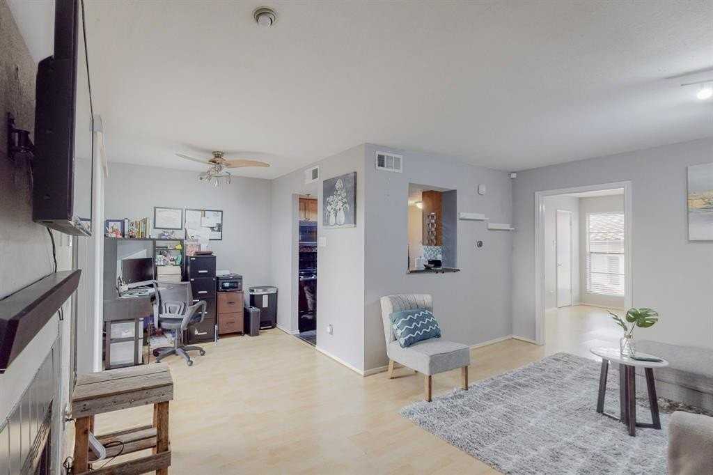 5916 Gaston Ave #304 - Photo 5 of 23