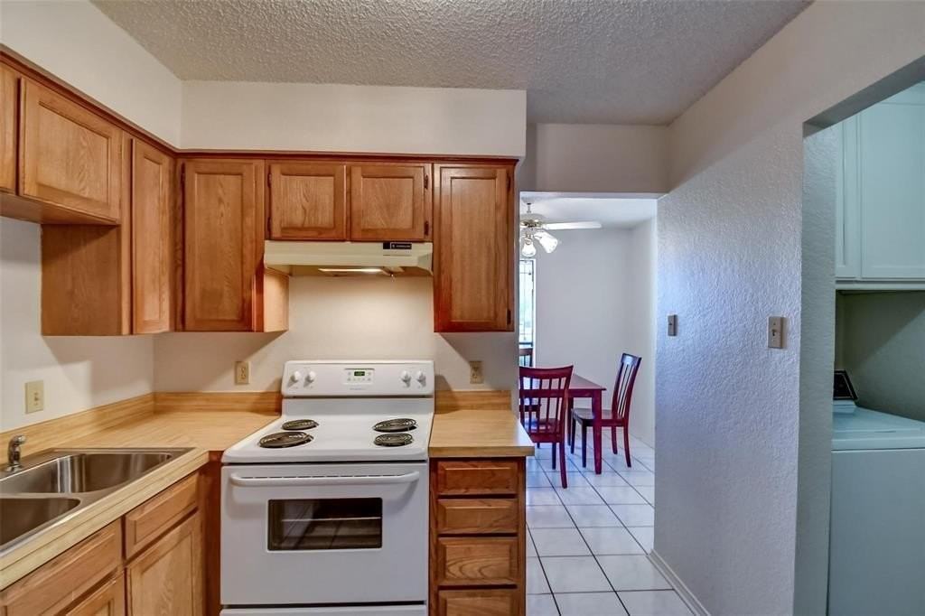 4523 Tall Meadow Ln - Photo 2 of 17