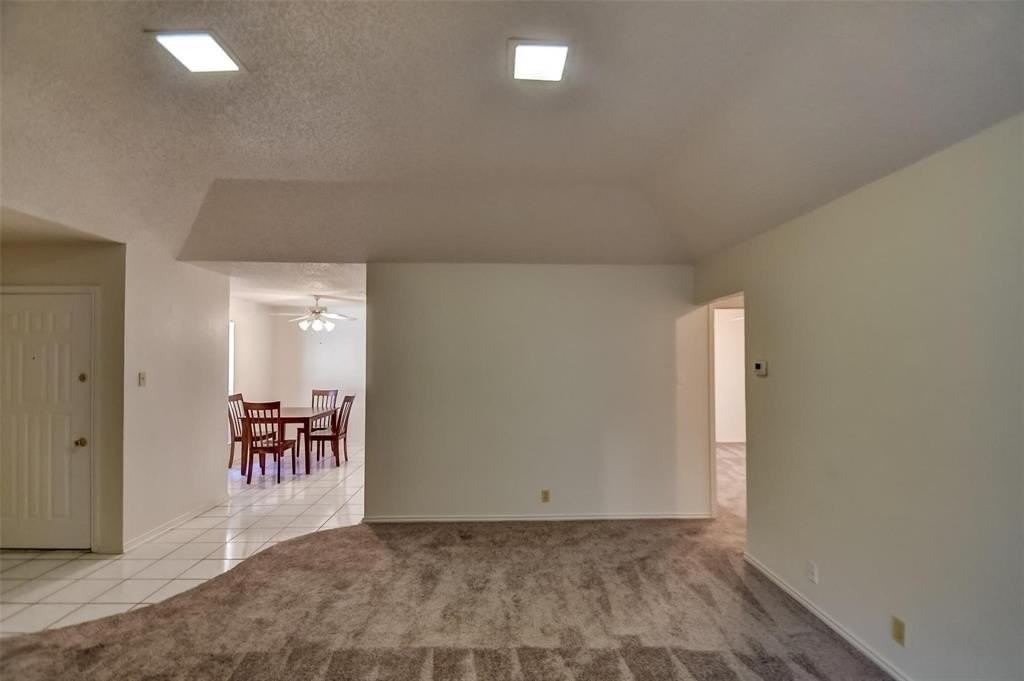 4523 Tall Meadow Ln - Photo 7 of 17