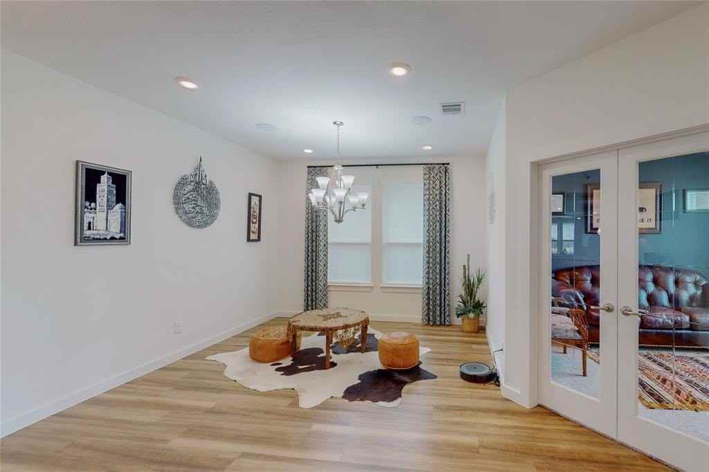 12116 Howell Ct - Photo 3 of 39