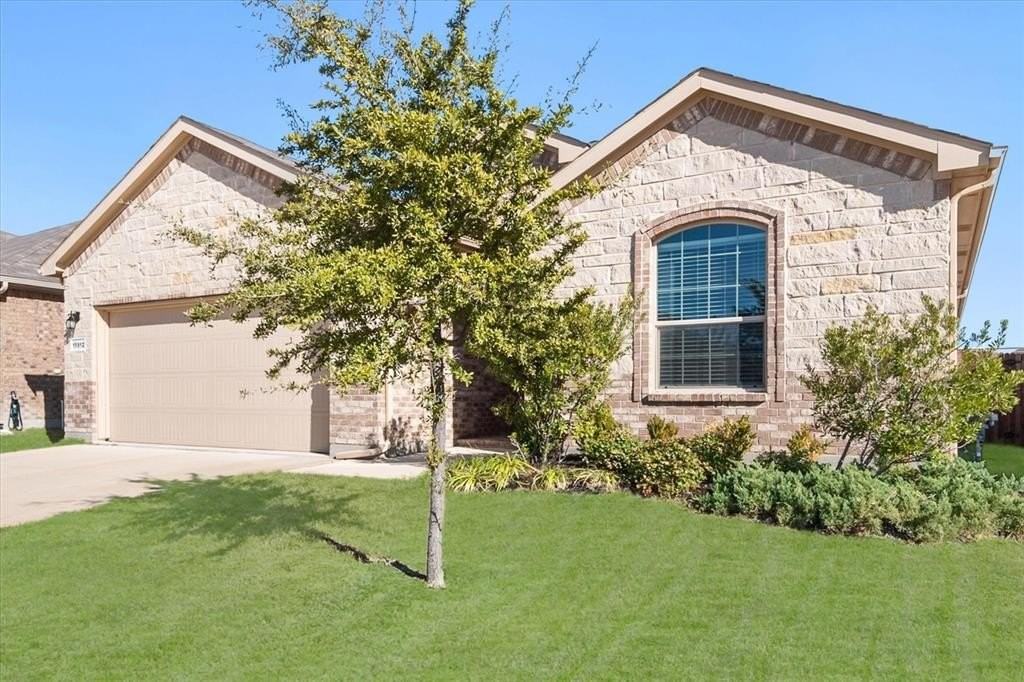 15812 Culford Ln - Photo 2 of 28