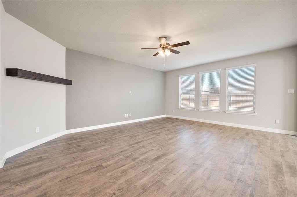 15812 Culford Ln - Photo 7 of 28