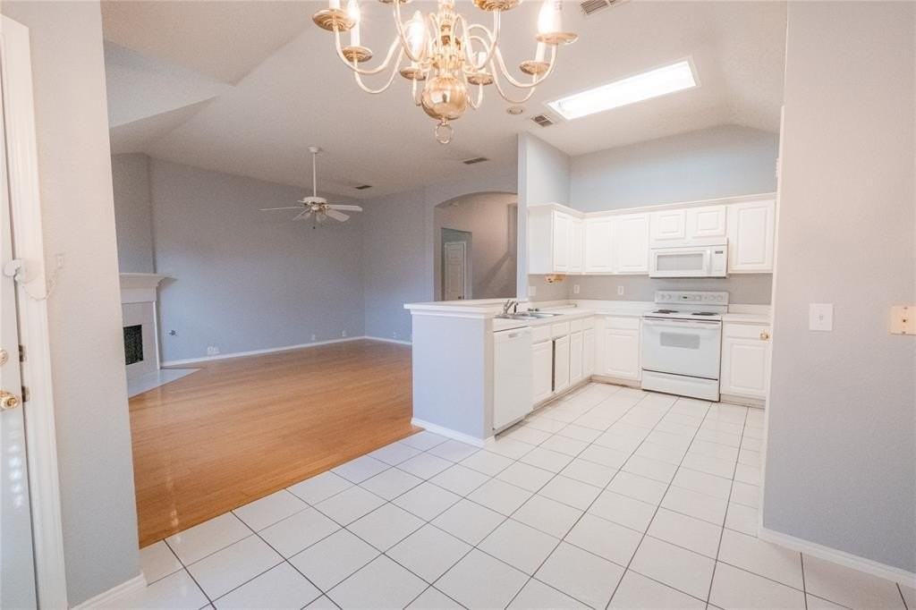 817 Stafford Station Dr - Photo 4 of 20