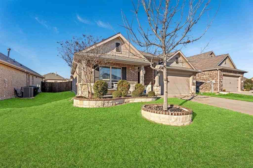 804 Skytop Dr - Photo 3 of 38