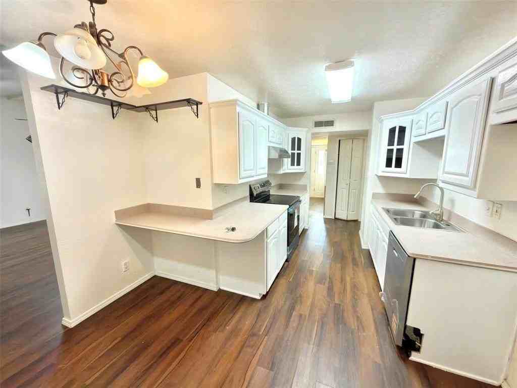 2118 Osage Trl - Photo 4 of 15