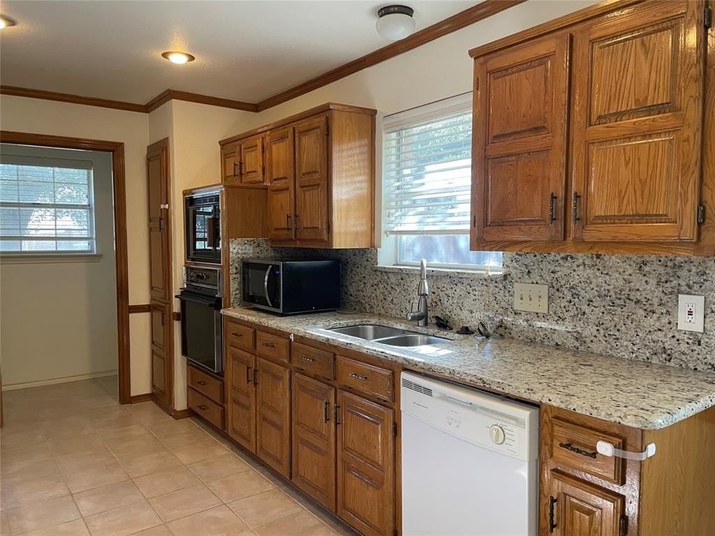 6705 Sweetwater Dr - Photo 7 of 23