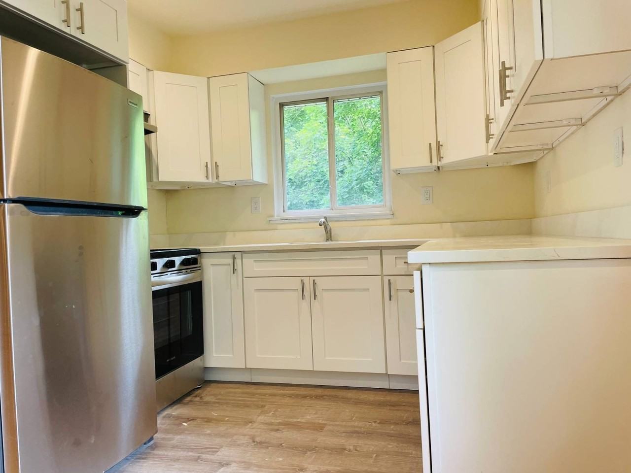 26 Elm Ave - Photo 3 of 12