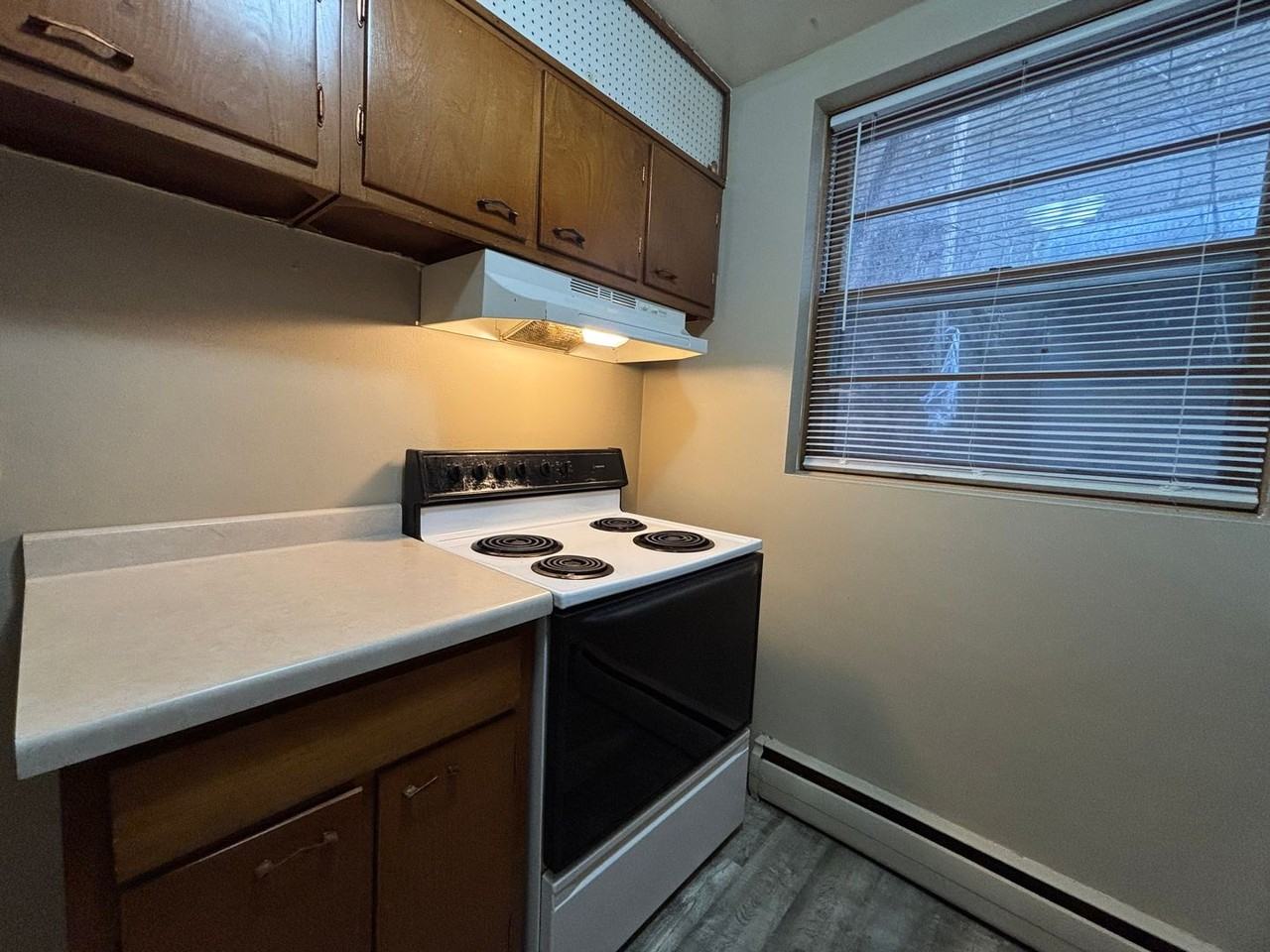701 East 3rd St - Photo 6 of 23