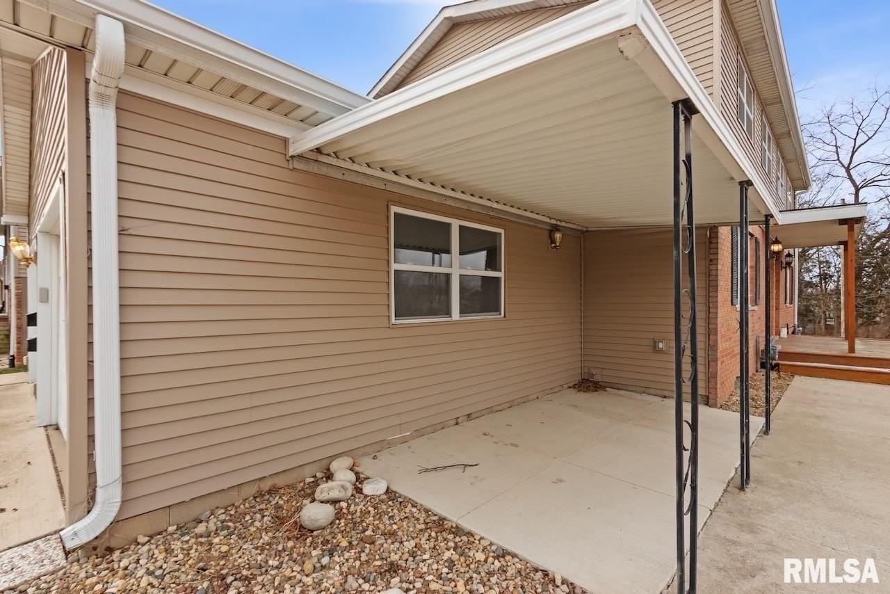 2020 W Glen Ave - Photo 3 of 20