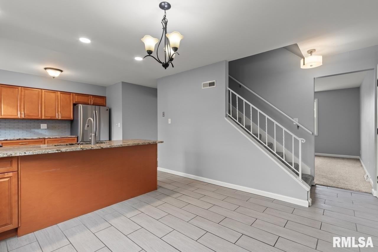 2020 W Glen Ave - Photo 7 of 20