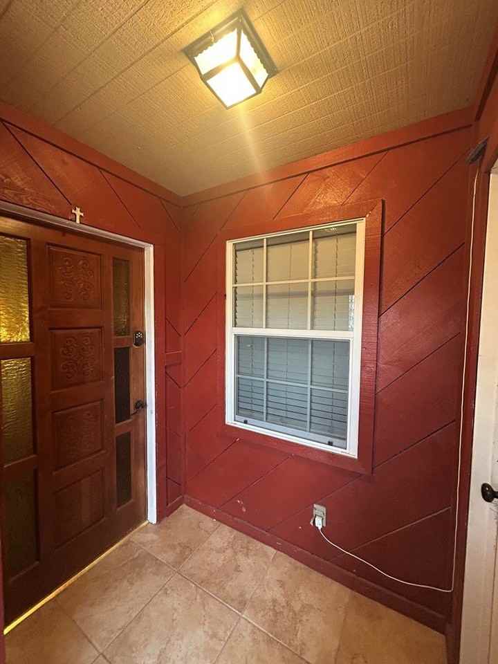 3201 Hill Ave - Photo 5 of 29