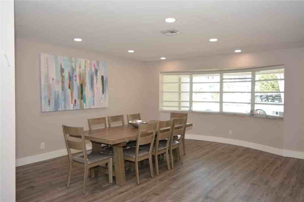 3840 N 42nd Ter - Photo 3 of 23