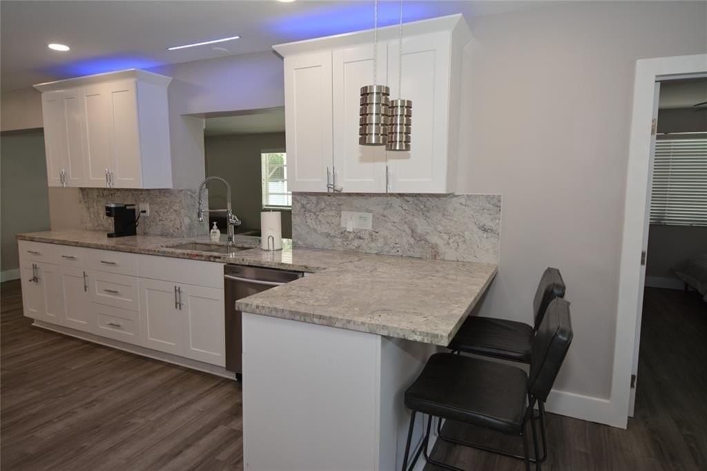 3840 N 42nd Ter - Photo 7 of 23