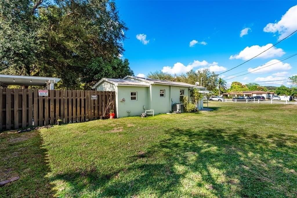 5608 Buchanan St - Photo 2 of 15